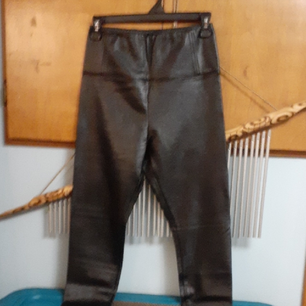 faux black leather leggings size medium
